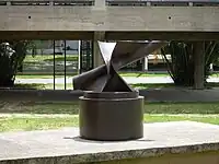 Projection dynamique dans l'espace au 30° degré by Antoine Pevsner, 1953