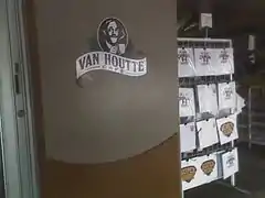 Entrance to Van Houtte café at the Ottawa Central Bus Station.