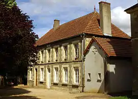 The town hall in Villiers-sur-Yonne