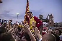 The jockey od Contrada Legnarello brought in triumph immediately after the victory at the palio di Legnano 2015