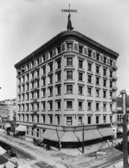 Cummings shoe store, Grant Block, NW corner of 4th, c. 1902