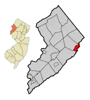 Location of Hackettstown in Warren County highlighted in red (right). Inset map: Location of Warren County in New Jersey highlighted in orange (left).