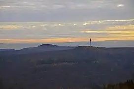 View of the Hortenkopf with transmission tower (right). Rear left: the Weißenberg and Luitpold Tower