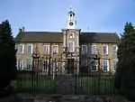 Garden entrance gates, Hinwick Hall