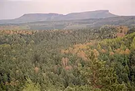 Zschirnsteine: Großer Zschirnstein (right), Kleiner Zschirnstein (left)